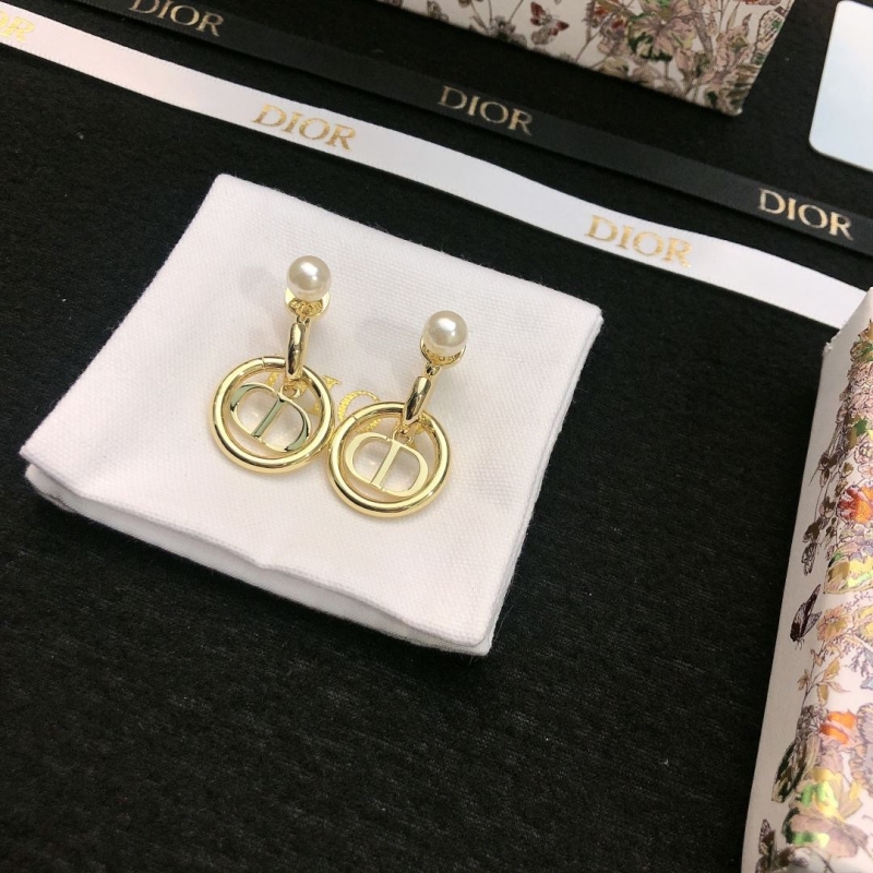 chr1st1an D10r earrings